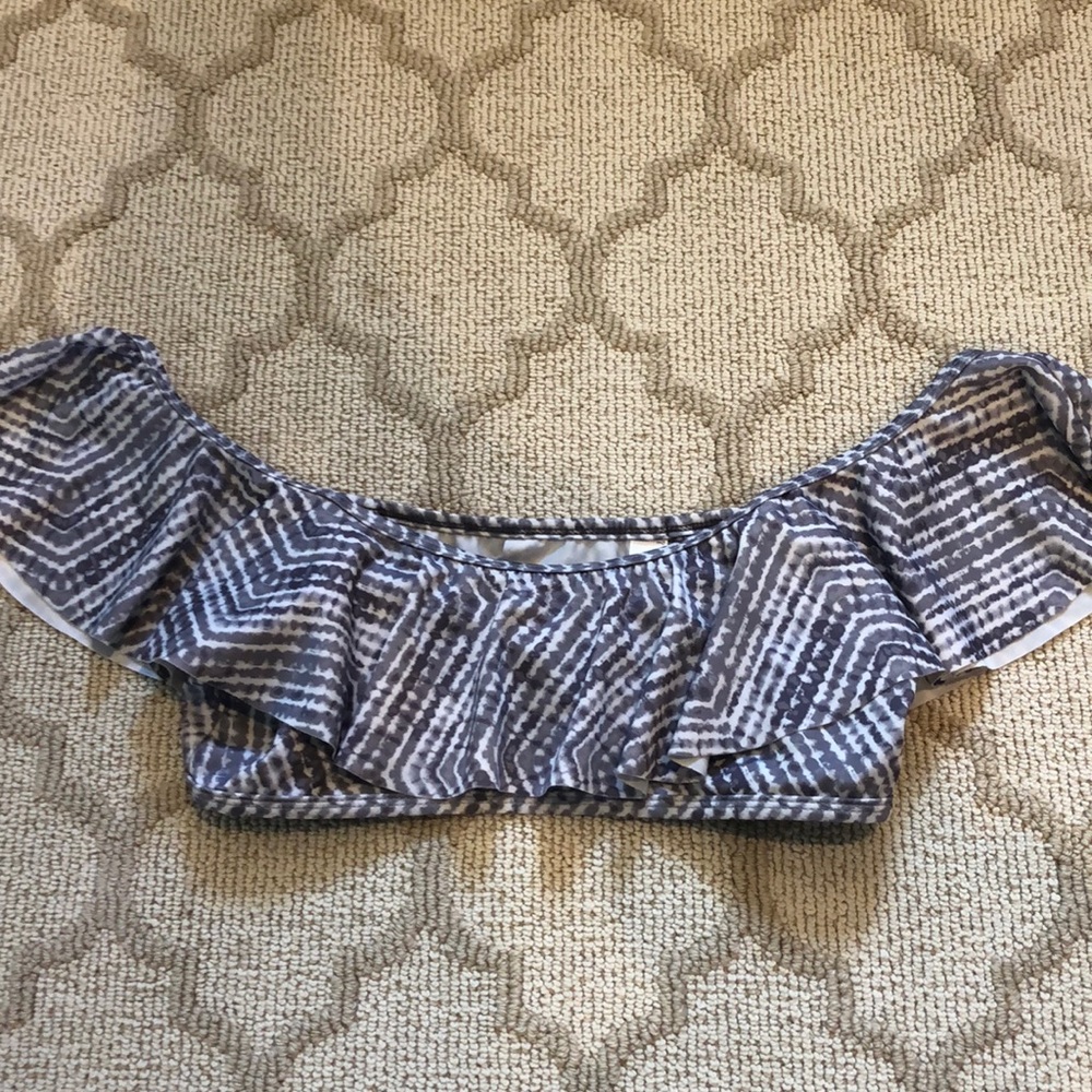 Ruffled bikini top